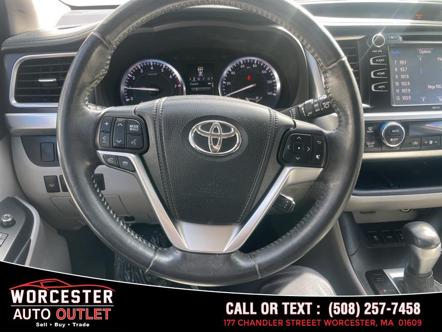 2015 Toyota Highlander AWD 4dr V6 XLE (Natl) photo