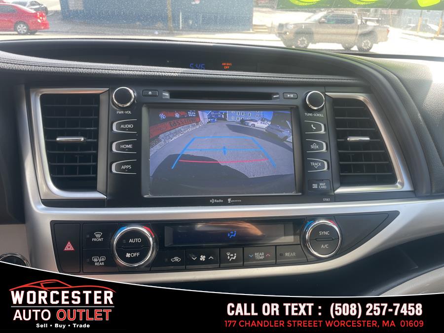2015 Toyota Highlander AWD 4dr V6 XLE (Natl) photo