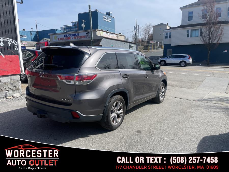 2015 Toyota Highlander AWD 4dr V6 XLE (Natl) photo