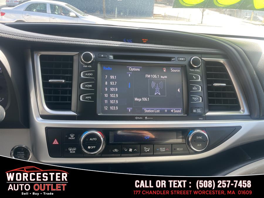 2015 Toyota Highlander AWD 4dr V6 XLE (Natl) photo