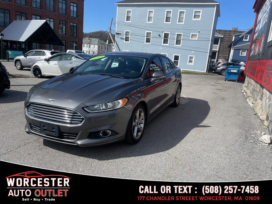 2013 Ford Fusion SE photo