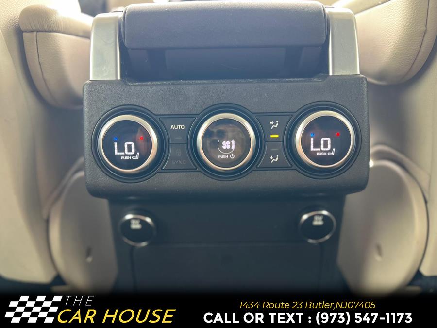 2017 Land Rover Discovery HSE V6 Supercharged photo