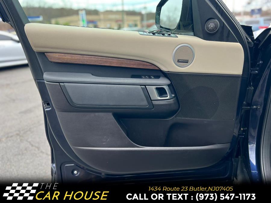 2017 Land Rover Discovery HSE V6 Supercharged photo
