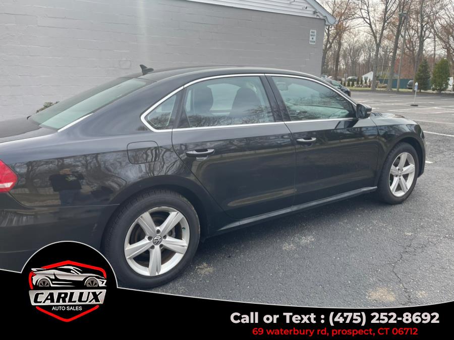2013 Volkswagen Passat SE PZEV photo