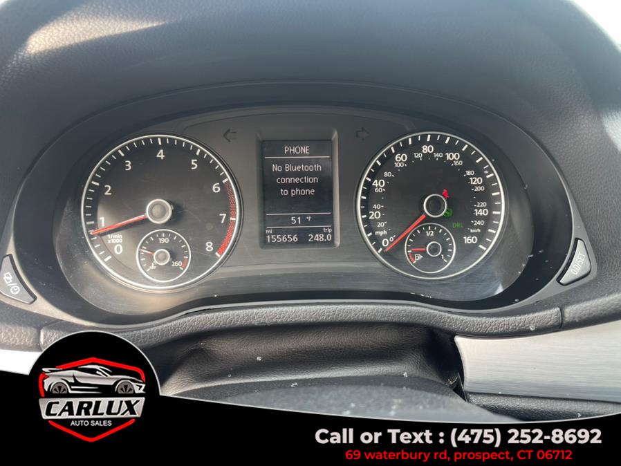 2013 Volkswagen Passat SE PZEV photo
