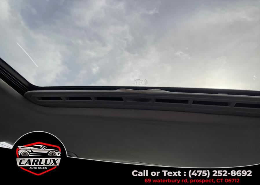 2013 Volkswagen Passat SE PZEV photo