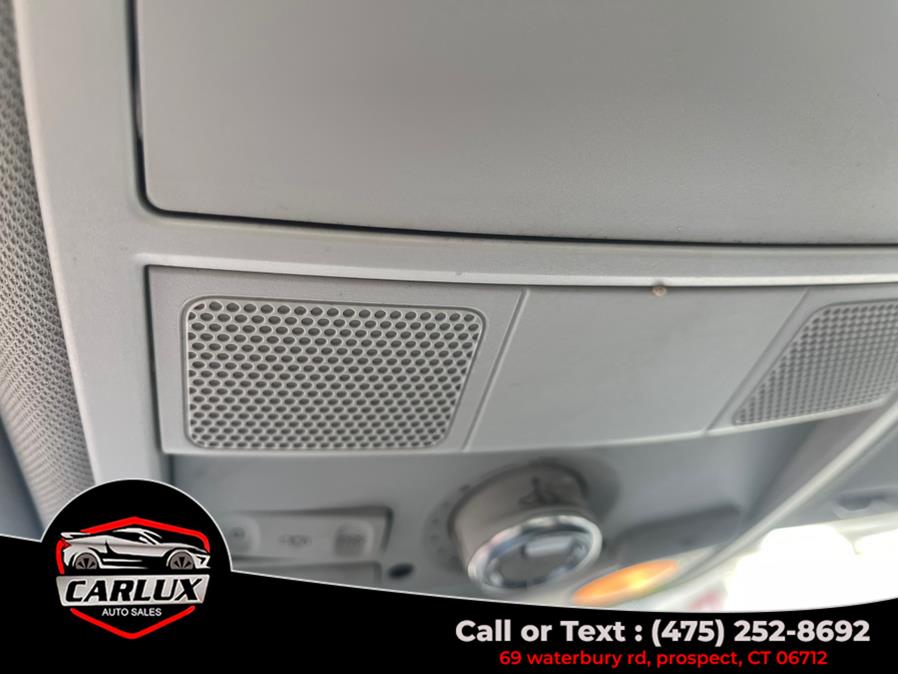 2013 Volkswagen Passat SE PZEV photo