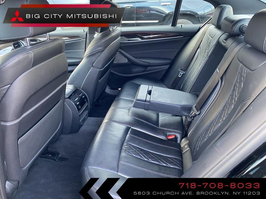 2021 BMW 5-Series 530i xDrive photo