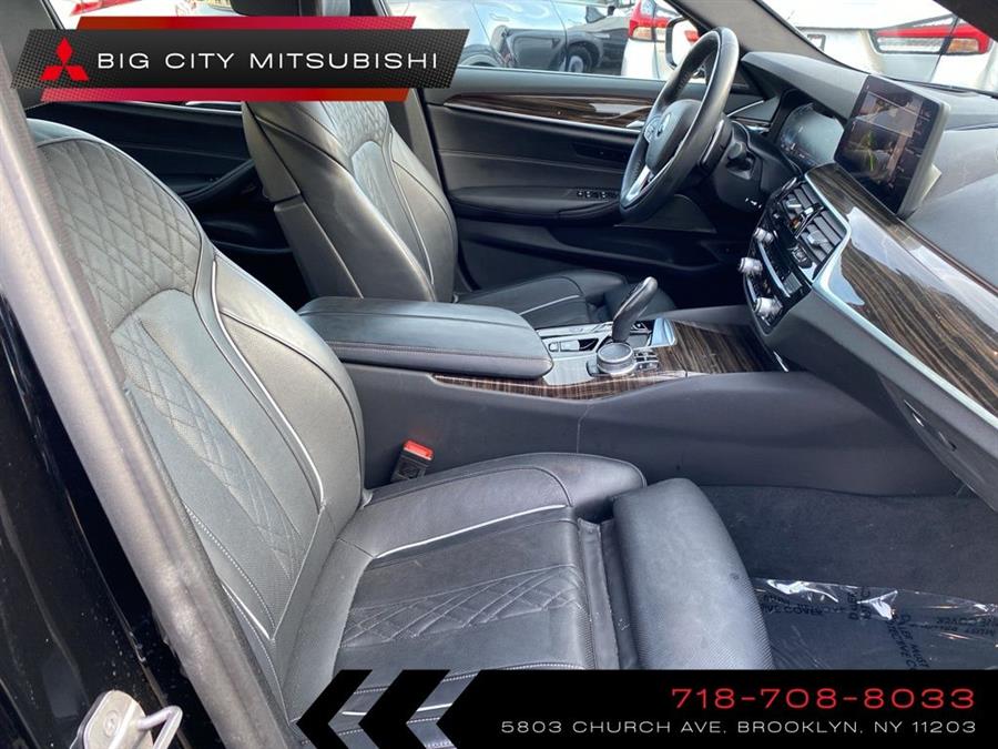 2021 BMW 5-Series 530i xDrive photo