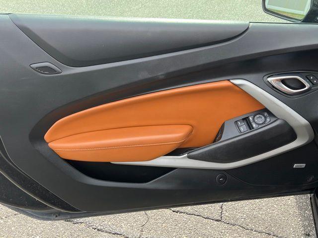 2017 Chevrolet Camaro 2LT photo