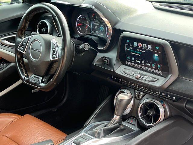 2017 Chevrolet Camaro 2LT photo