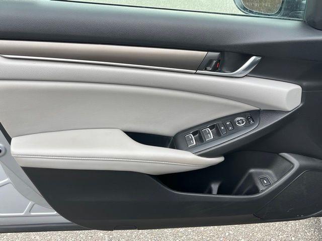 2019 Honda Accord LX photo