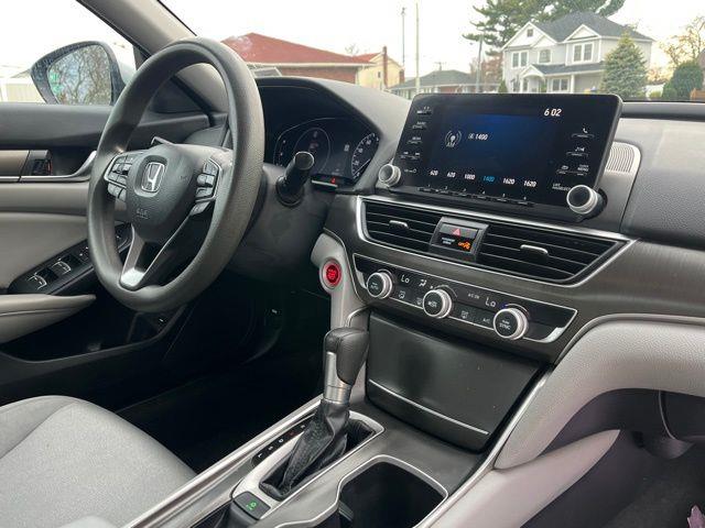 2019 Honda Accord LX photo
