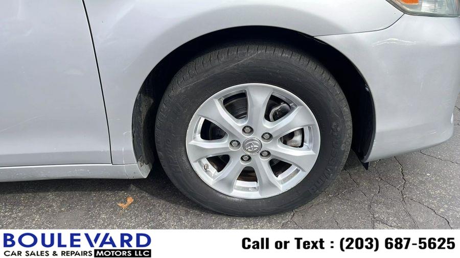 2011 Toyota Camry photo