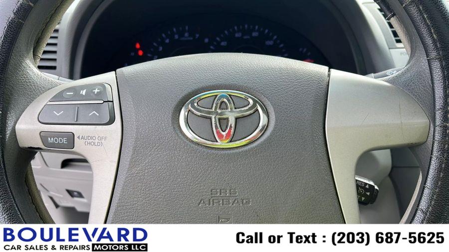2011 Toyota Camry photo