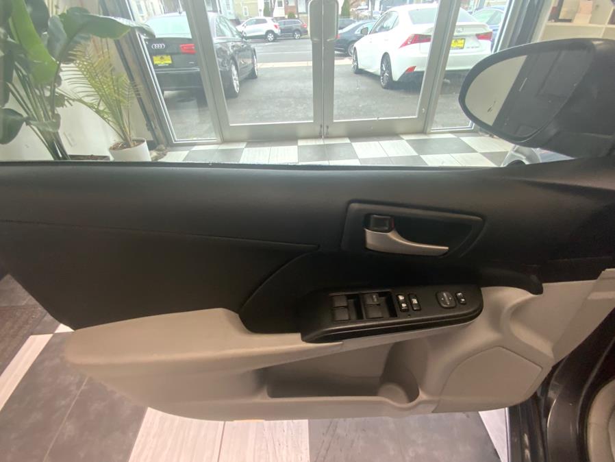 2014 Toyota Camry L photo