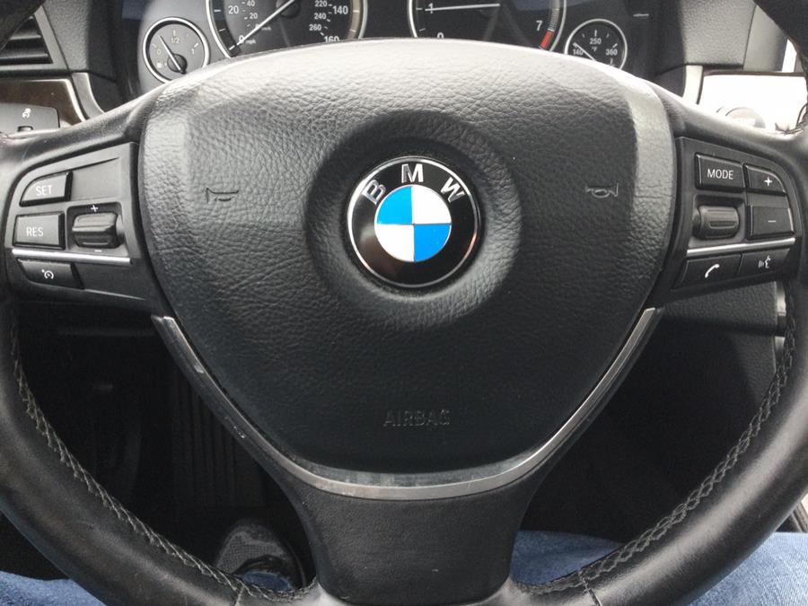 2015 BMW 5-Series 4dr Sdn 535i xDrive AWD photo