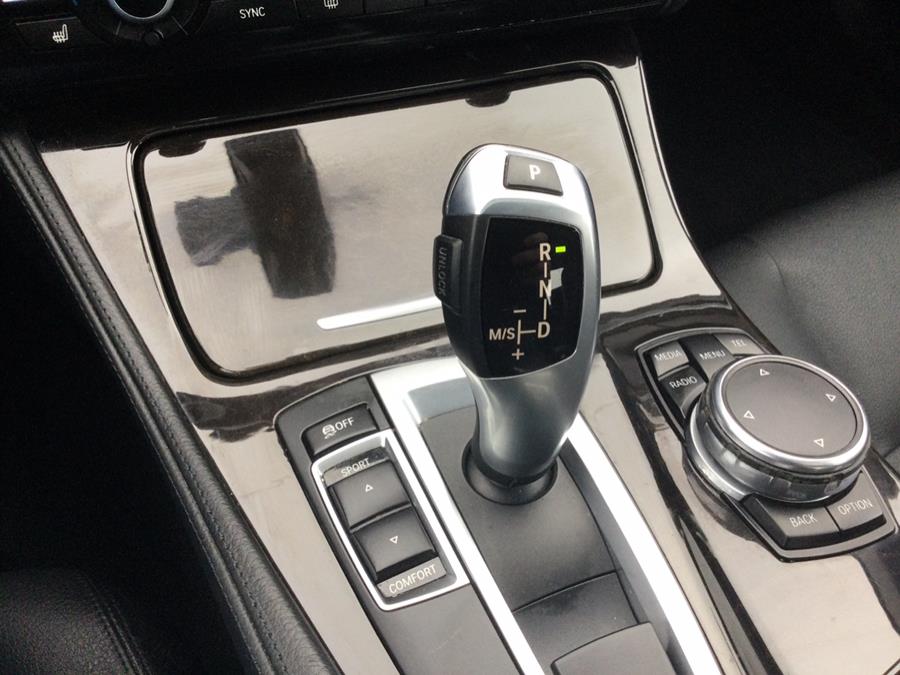 2015 BMW 5-Series 4dr Sdn 535i xDrive AWD photo