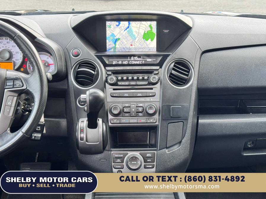 2015 Honda Pilot 4WD 4dr Touring w/RES & Navi photo