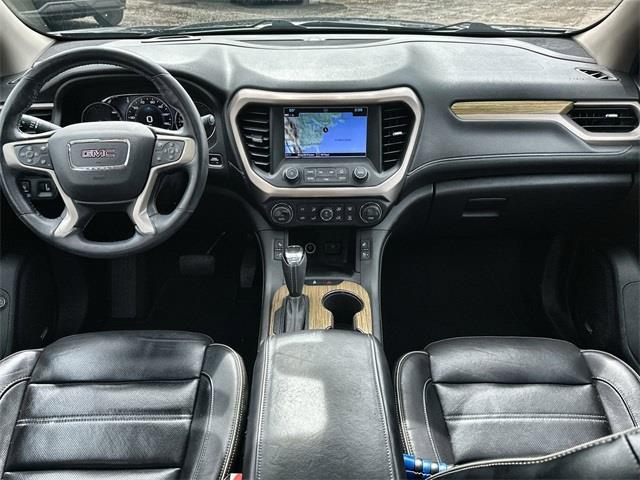 2018 GMC Acadia Denali photo