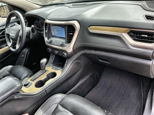 2018 GMC Acadia Denali photo