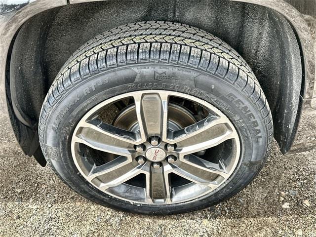 2018 GMC Acadia Denali photo