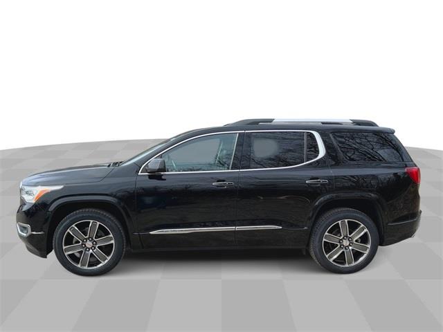 2018 GMC Acadia Denali photo