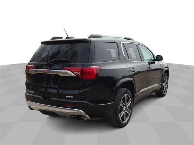 2018 GMC Acadia Denali photo