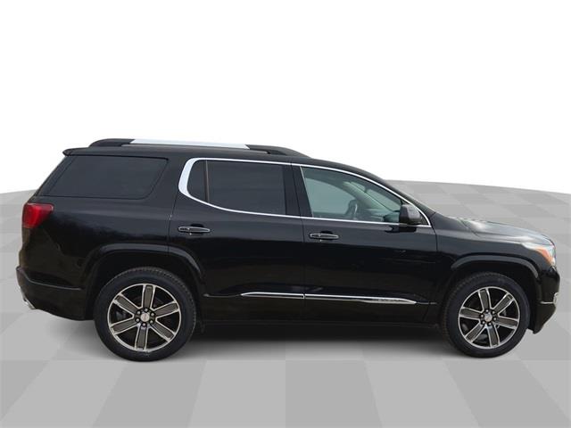 2018 GMC Acadia Denali photo