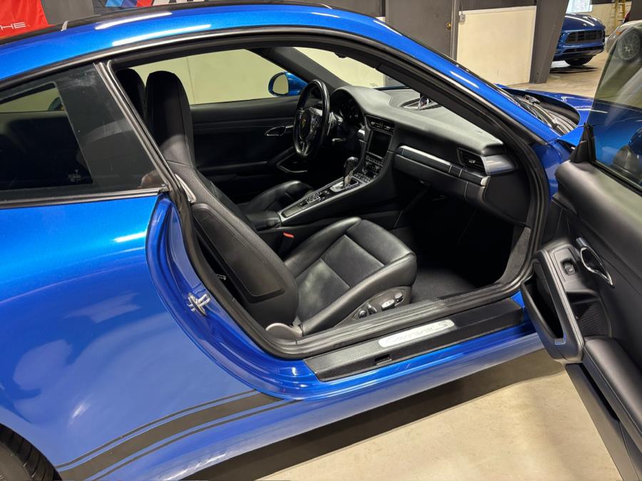 2014 Porsche 911 Carrera 4S photo