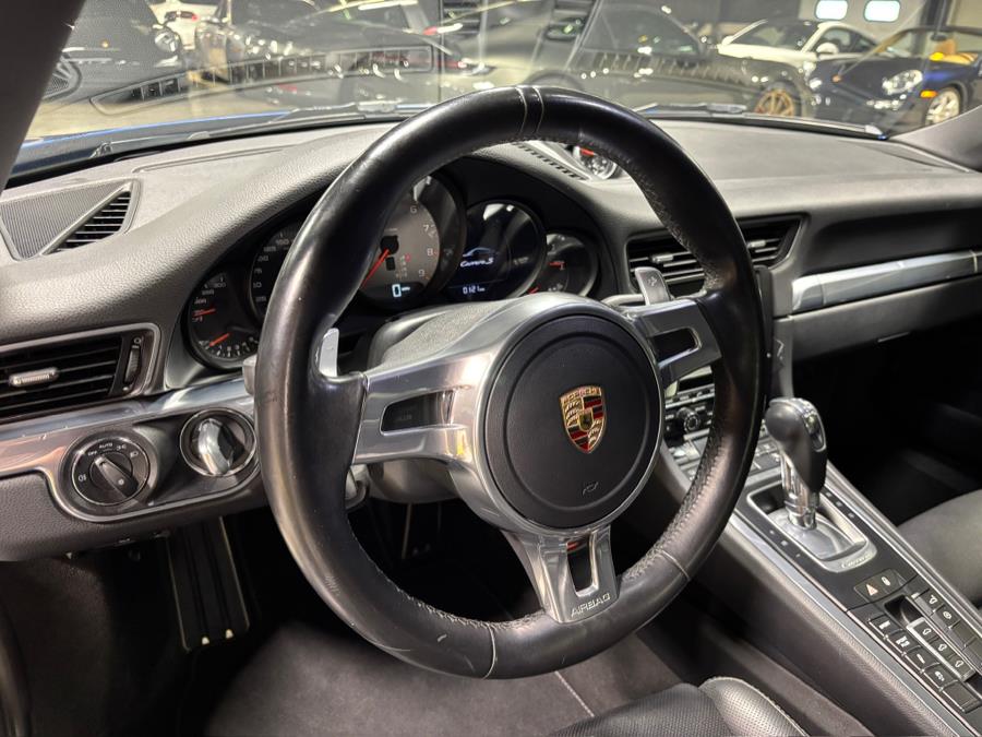 2014 Porsche 911 Carrera 4S photo