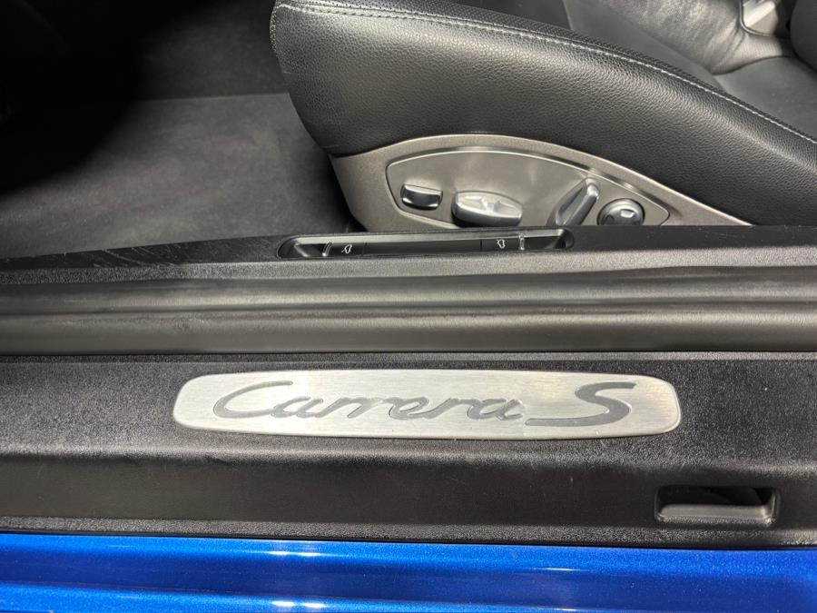 2014 Porsche 911 Carrera 4S photo