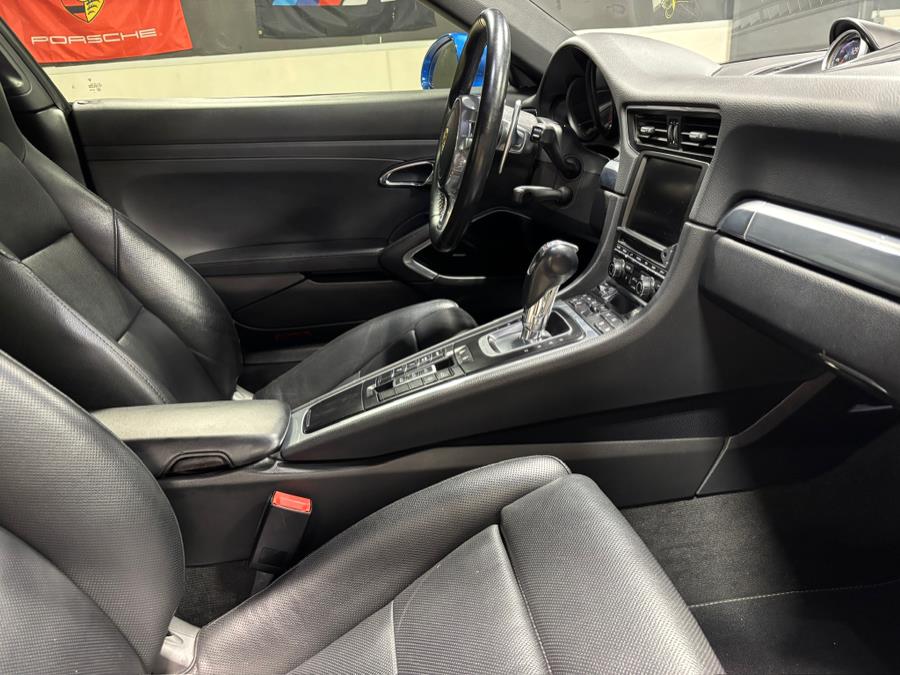 2014 Porsche 911 Carrera 4S photo