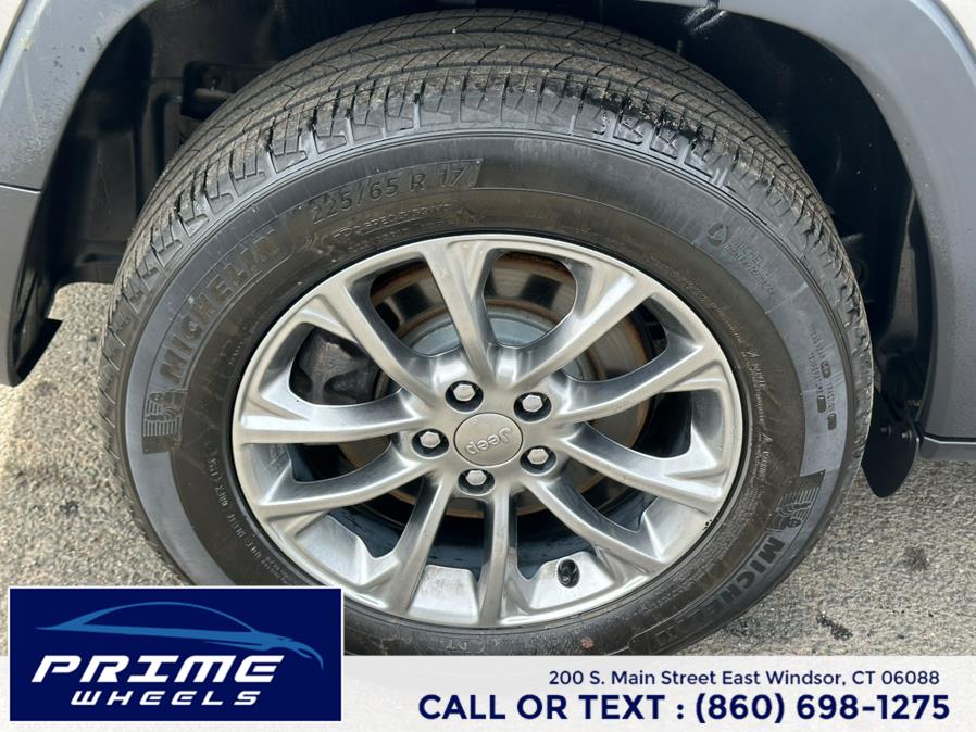 2019 Jeep Cherokee Latitude Plus 4x4 photo