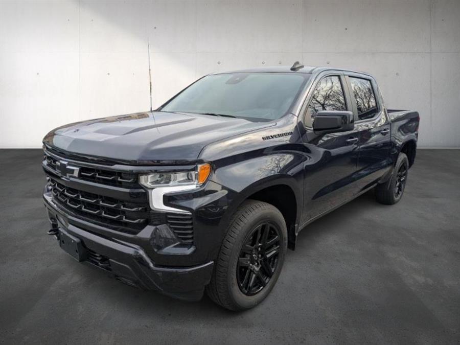 2022 Chevrolet Silverado 1500 2WD Crew Cab 147 RST photo