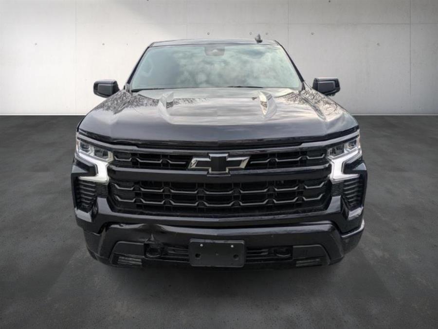 2022 Chevrolet Silverado 1500 2WD Crew Cab 147 RST photo