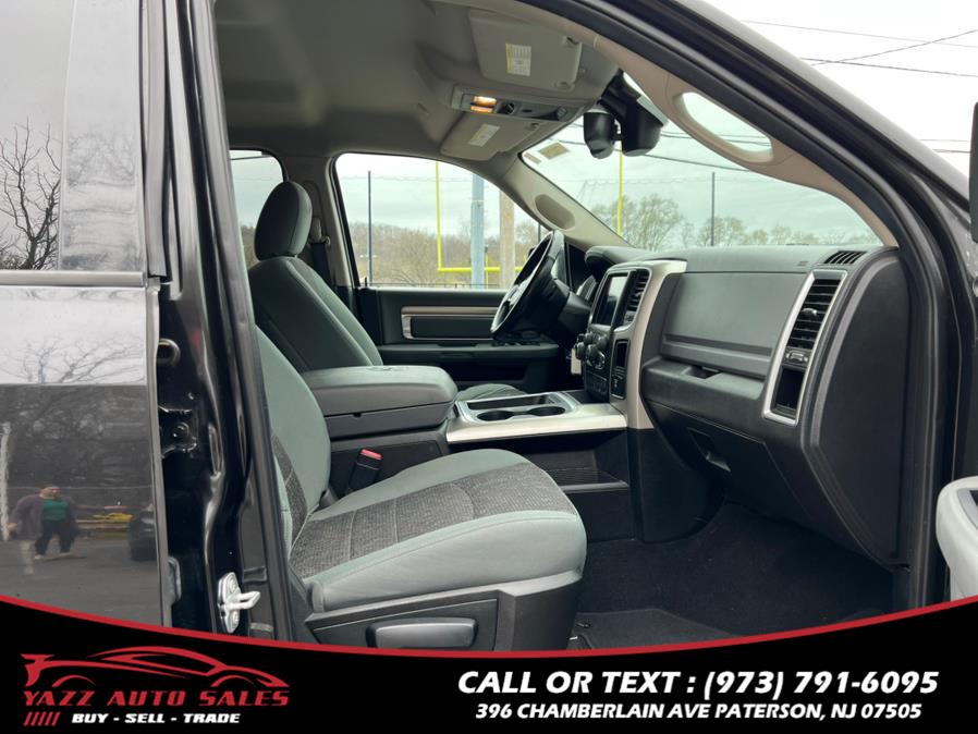 2018 RAM 1500 BIG HORN4x4 Crew Cab 5''7