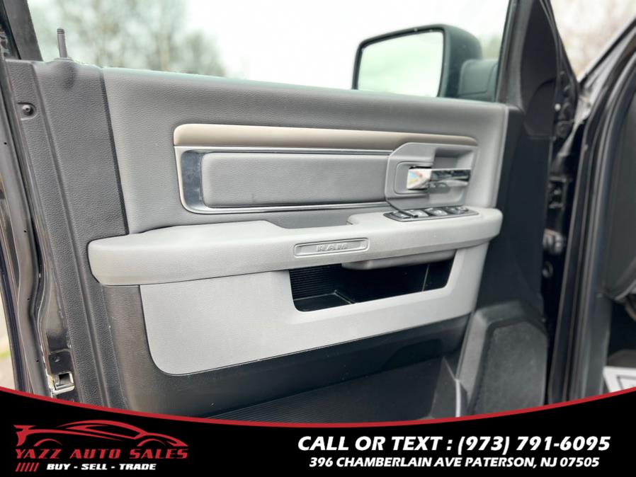 2018 RAM 1500 BIG HORN4x4 Crew Cab 5''7