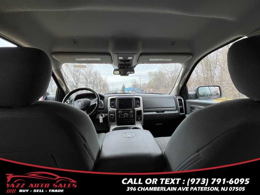 2018 RAM 1500 BIG HORN4x4 Crew Cab 5''7