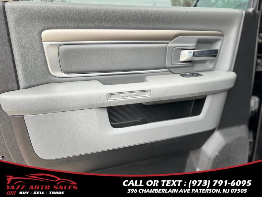 2018 RAM 1500 BIG HORN4x4 Crew Cab 5''7