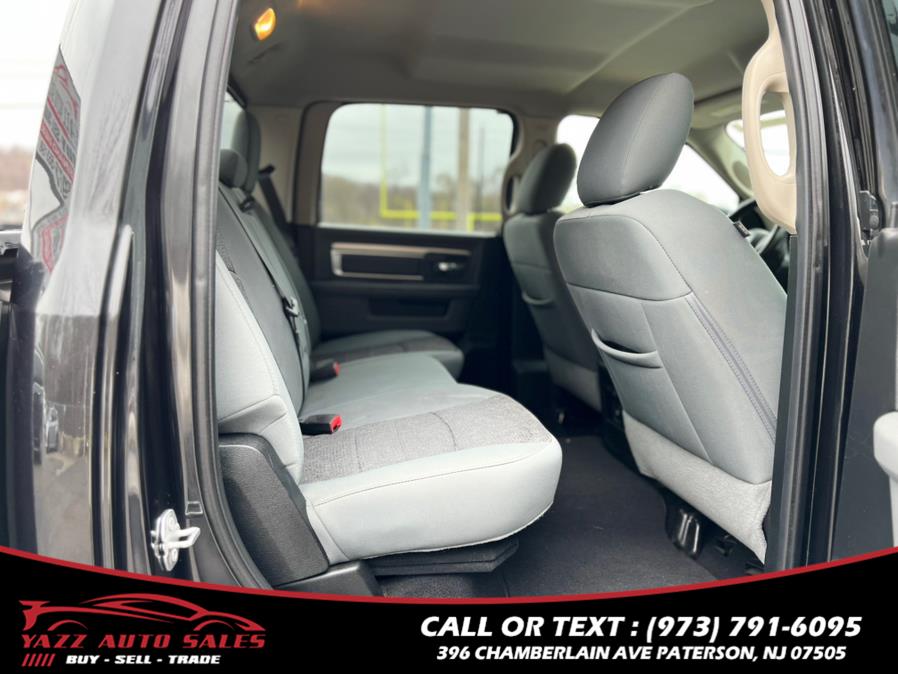 2018 RAM 1500 BIG HORN4x4 Crew Cab 5''7