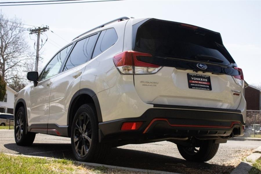 2022 Subaru Forester Sport photo