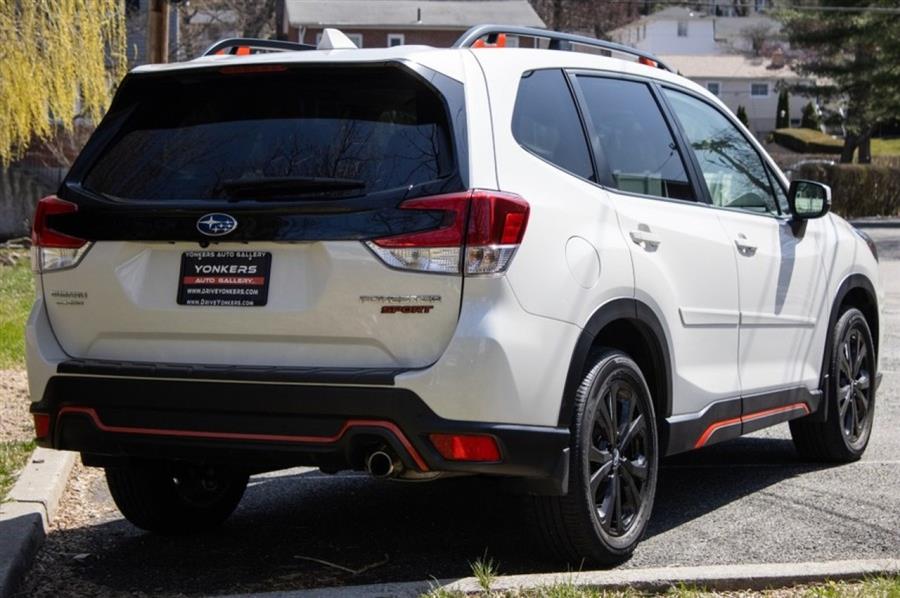 2022 Subaru Forester Sport photo
