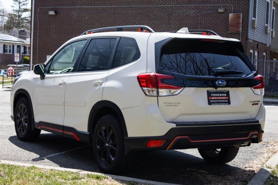 2022 Subaru Forester Sport photo