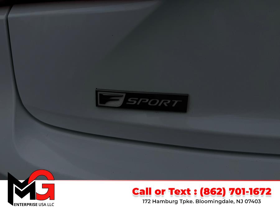 2015 Lexus IS 350 photo
