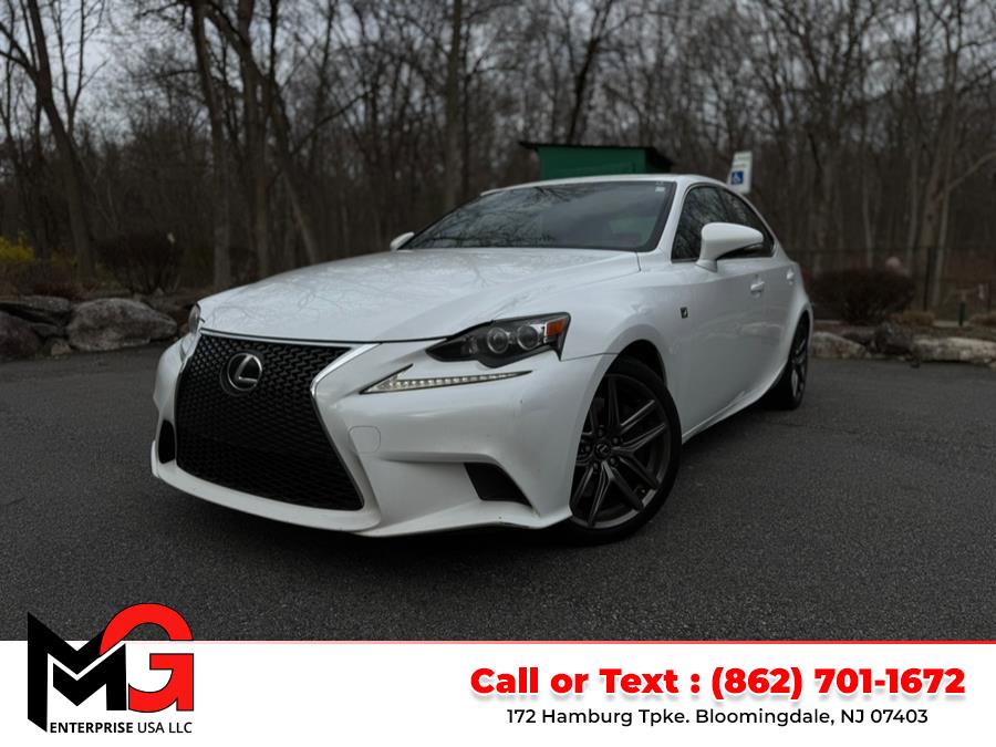 2015 Lexus IS 350 photo