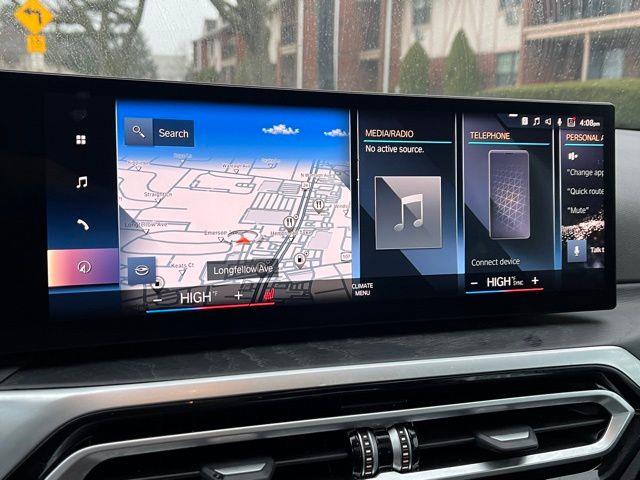 2024 BMW 3-Series 330i photo