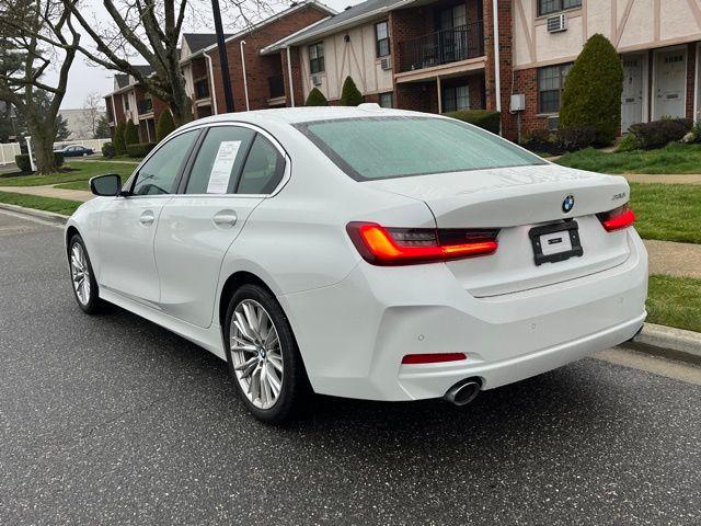 2024 BMW 3-Series 330i photo