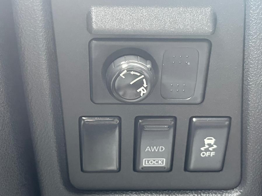 2014 Nissan Rogue Select S photo