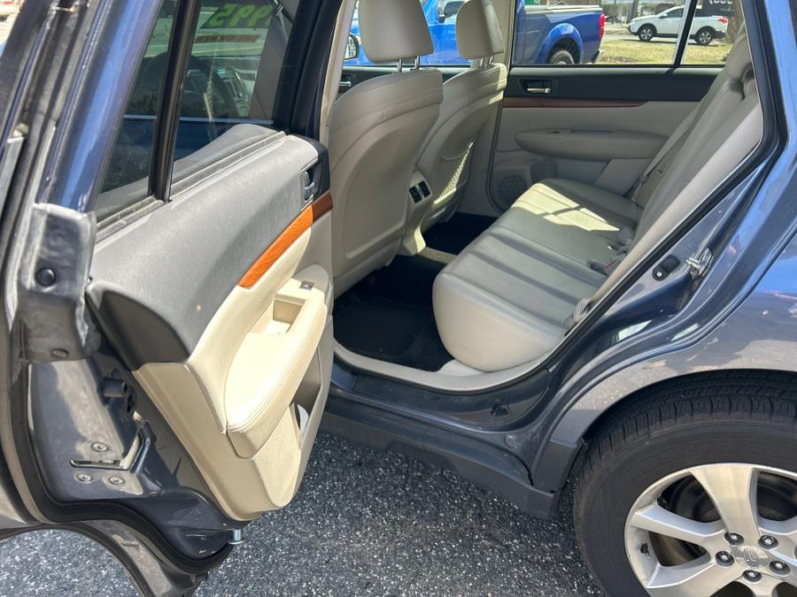 2009 Subaru Outback 2.5i Limited photo